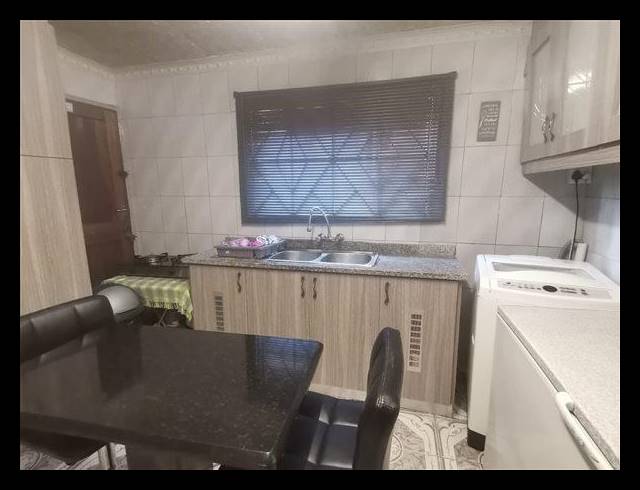 2 BEDROOM APARTMENT FOR SALE IN GREENBURY